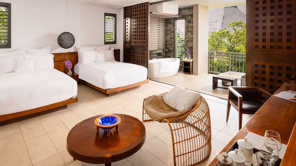 Room, 2 Double Beds, Garden View - Photo 1