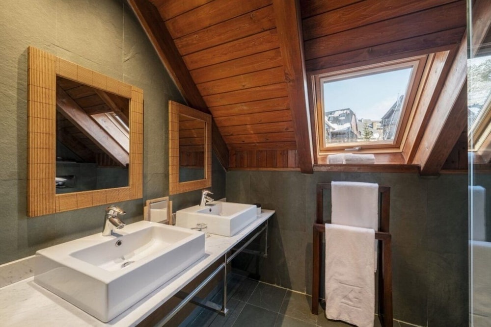 Occitania suite Duplex, Valley View, 3 Adultos