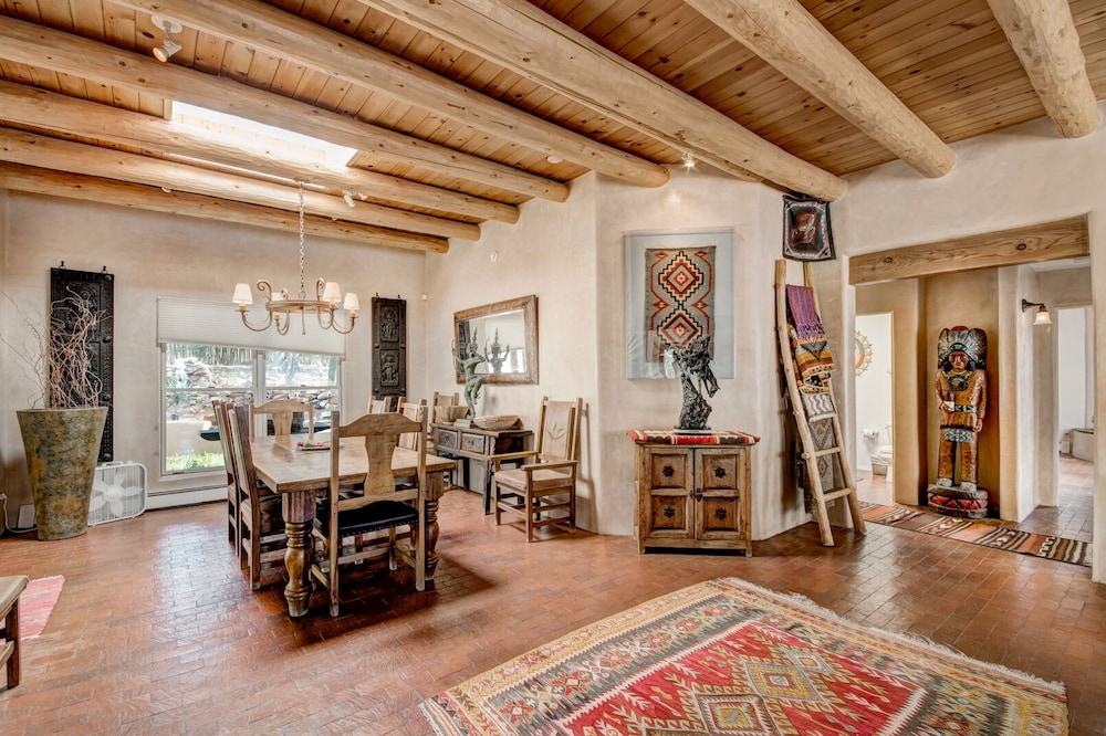 House (4 Bedrooms) photo 3
