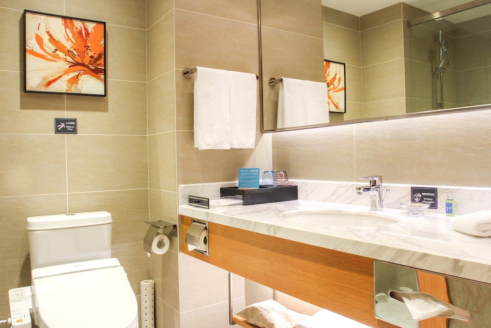 City View Executive Deluxe Room - Photo 5