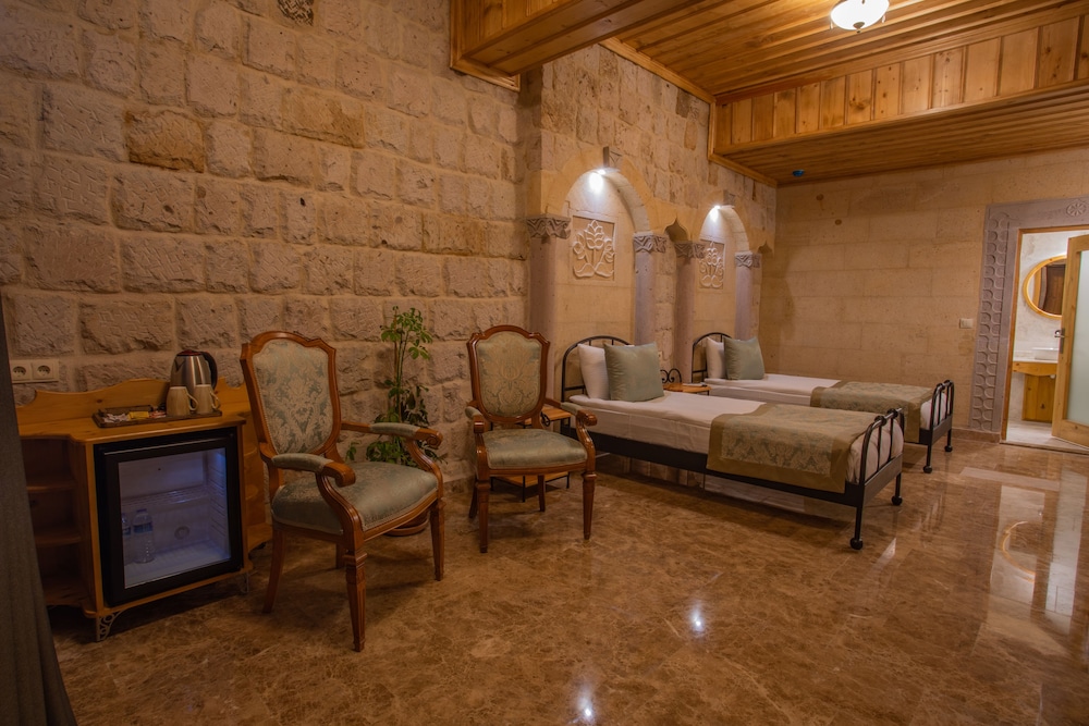 Stone Standard Twin Room - Photo 18