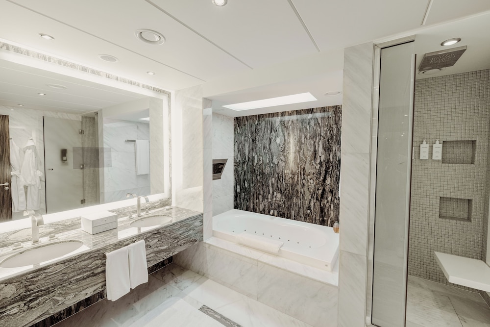 Suite (Diamond)