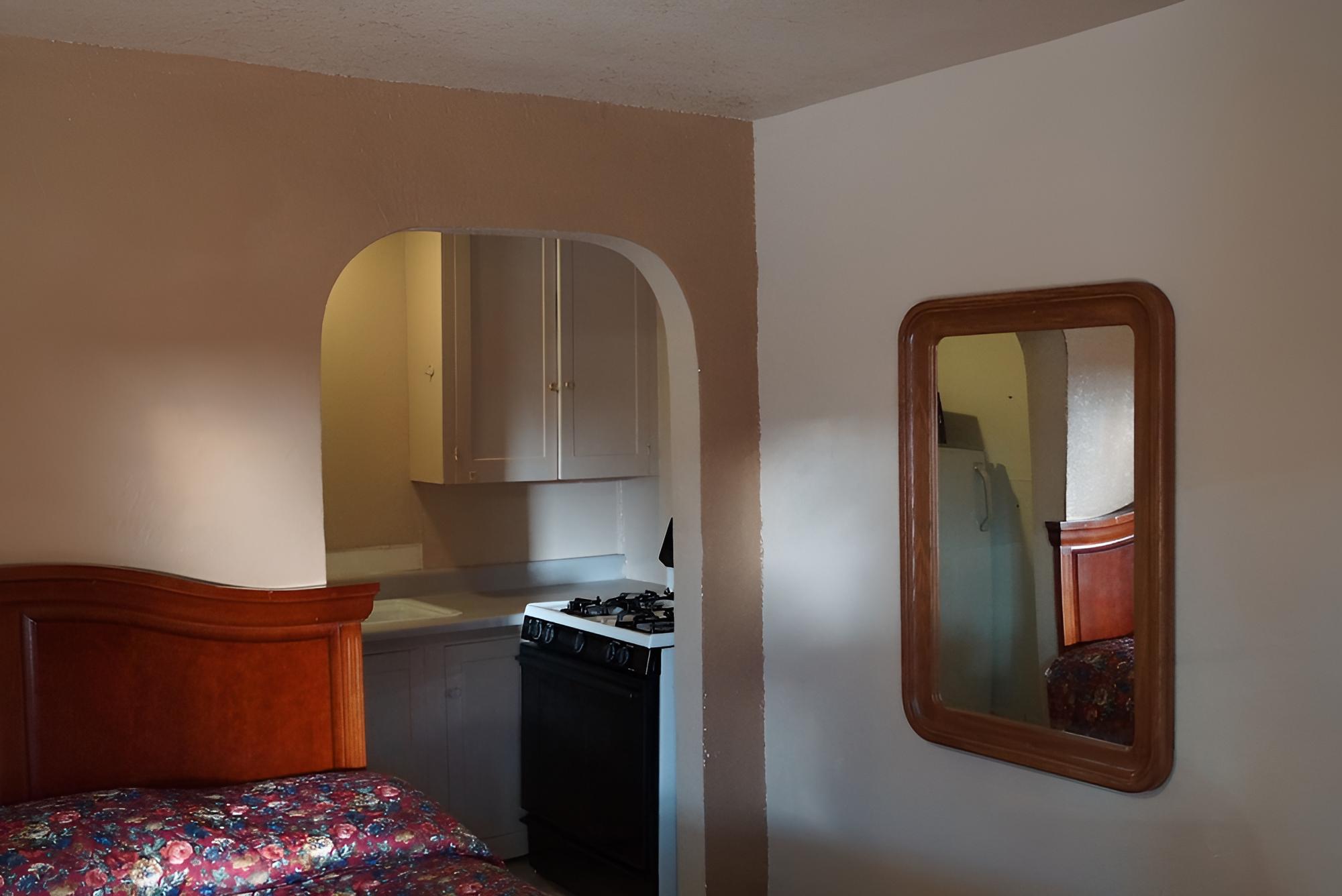Standard Studio, 2 Queen Beds, Kitchenette photo 2
