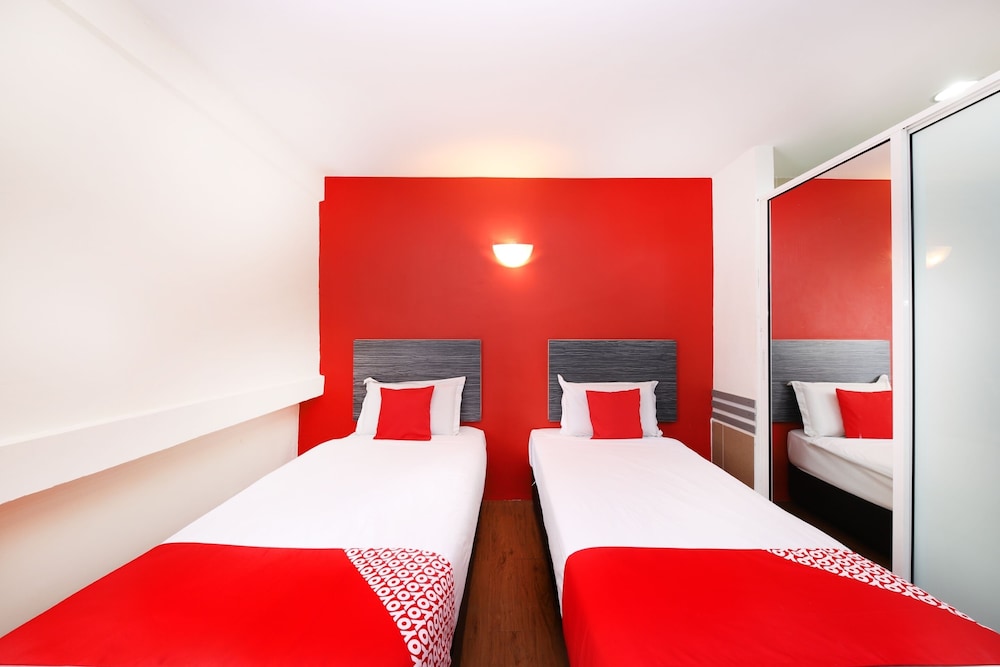 Deluxe Twin Room photo 1