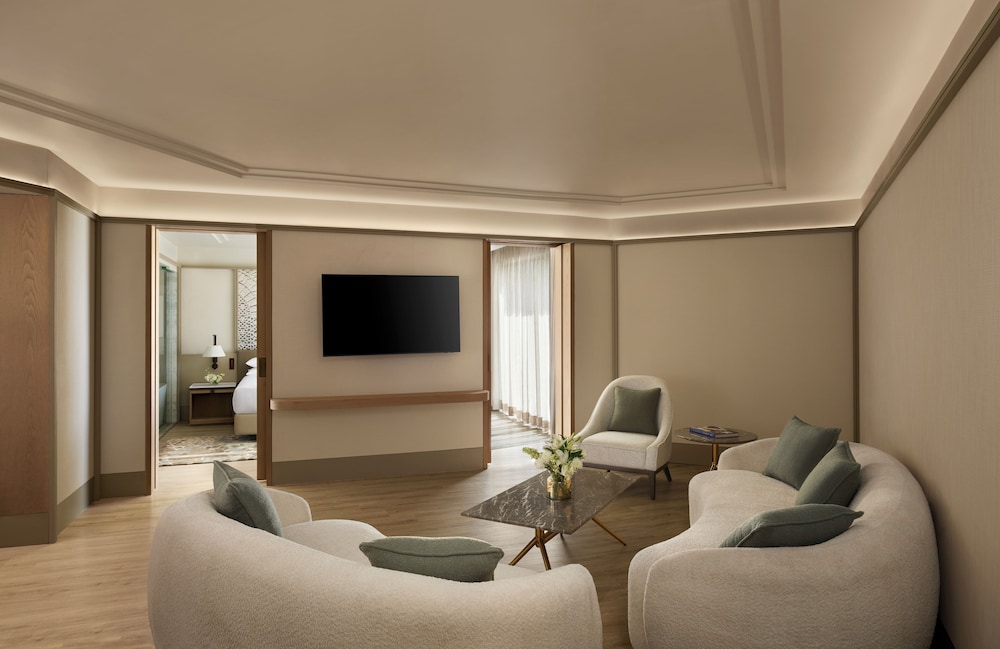 Luxury Suite, 1 King Bed