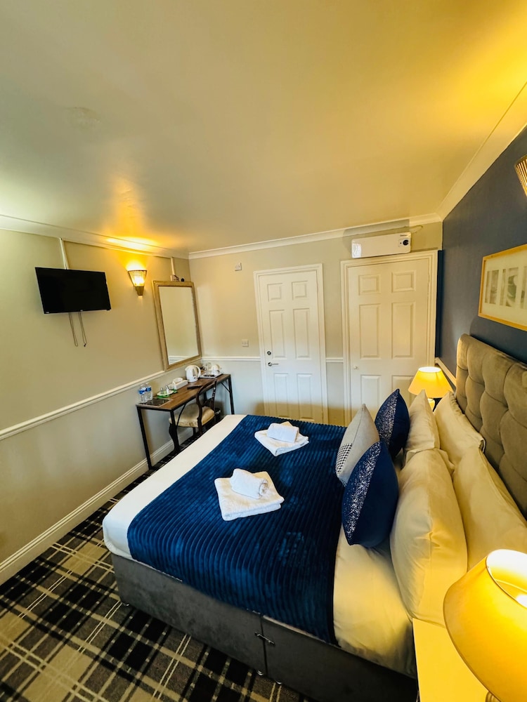 Premier Room