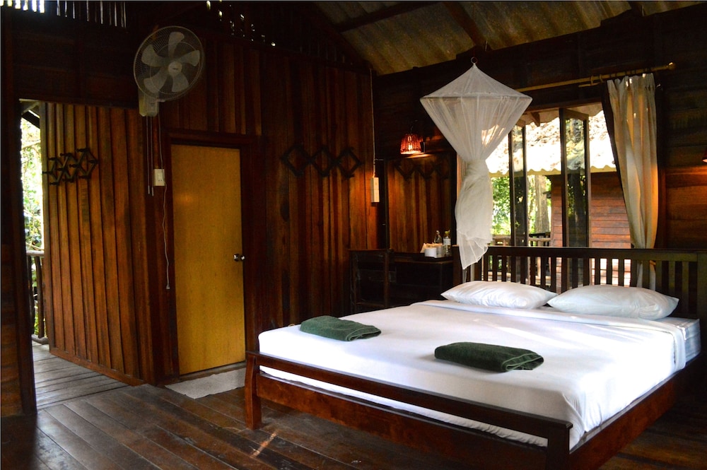 Comfort Bungalow, Balcony, Mountain View photo 3