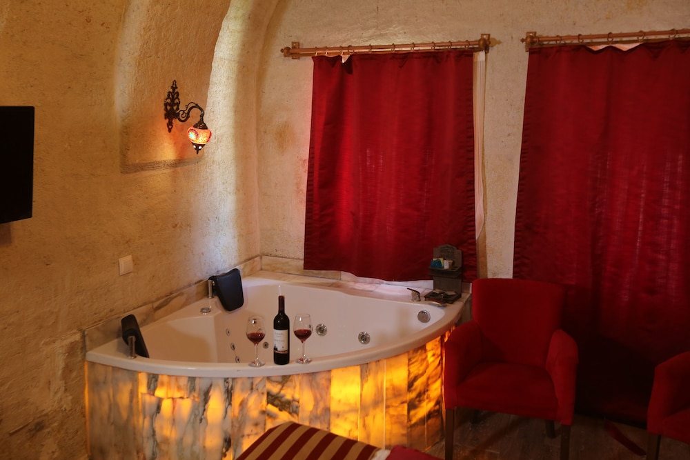 Junior Double Room - Photo 8