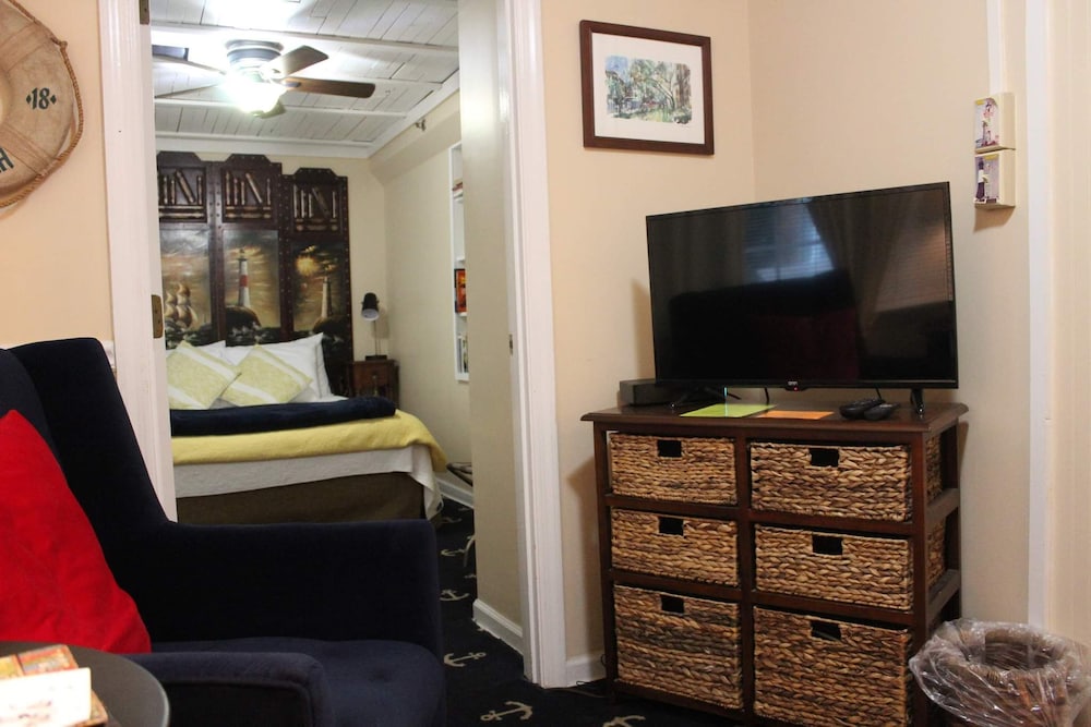 Superior Double Room, Ensuite (Sea Cabin) - Not Pet Friendly photo 1