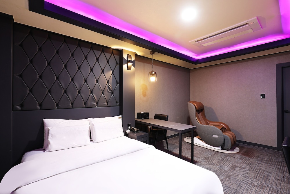 Business Double Room, 1 Queen Bed