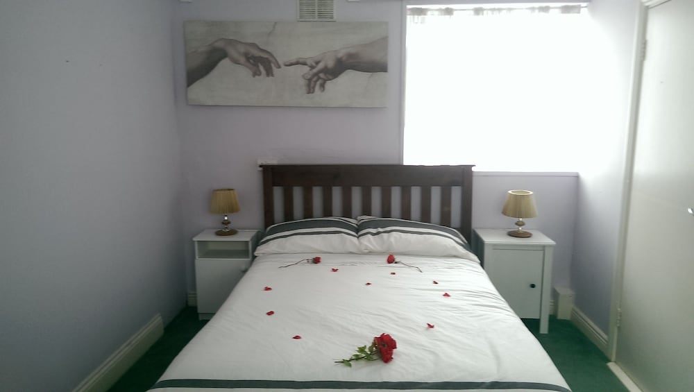 Double Room, Shared Bathroom photo 1