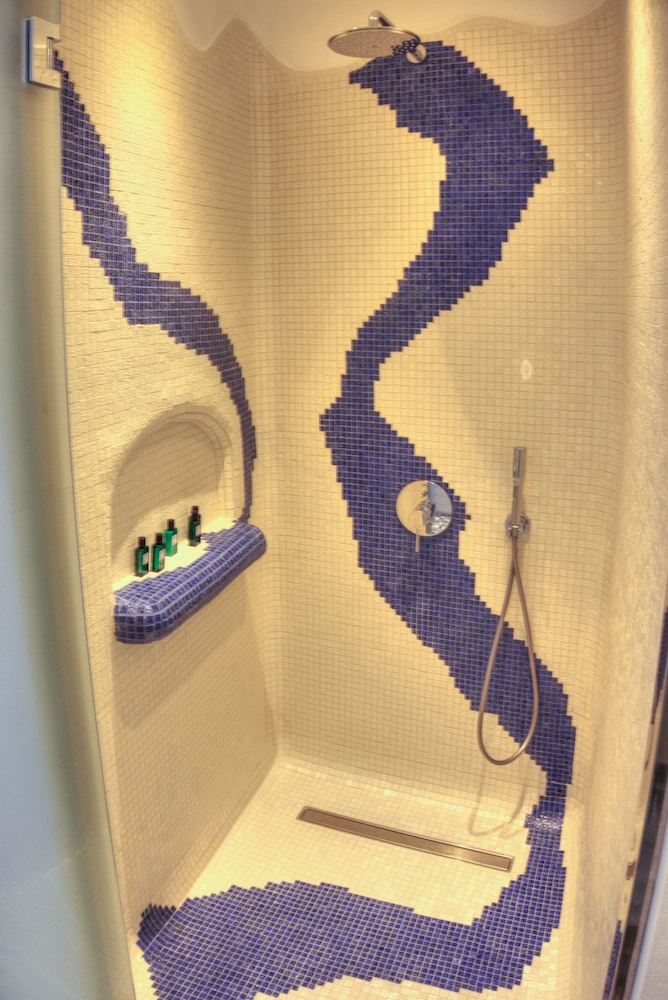 Cave Pool Suite,Indoor Spa Bath, Private Cave Pool, Sea View - Photo 3