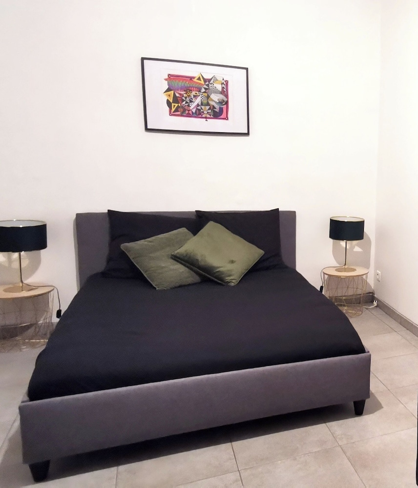 City Apartment photo 2