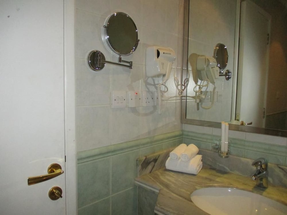 Standard Double Room - Photo 2
