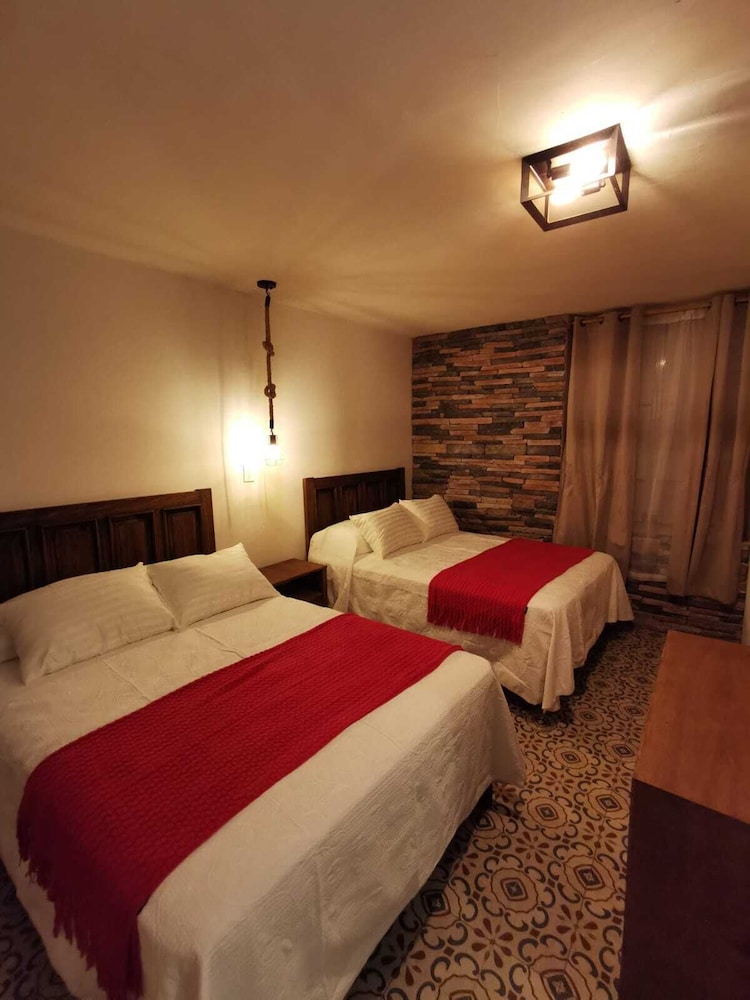 Classic Quadruple Room photo 2