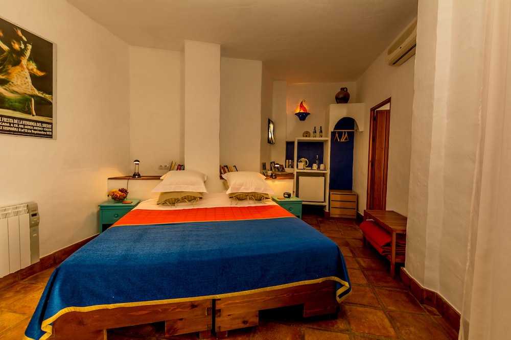 Luxury Double or Twin Room, 1 King Bed, Balcony, Mountain View