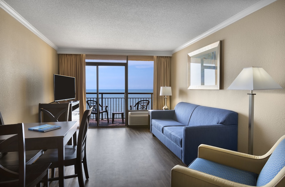 Suite, Oceanfront - Photo 1