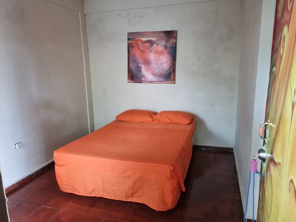 Basic Single Room, 1 Double Bed photo 1