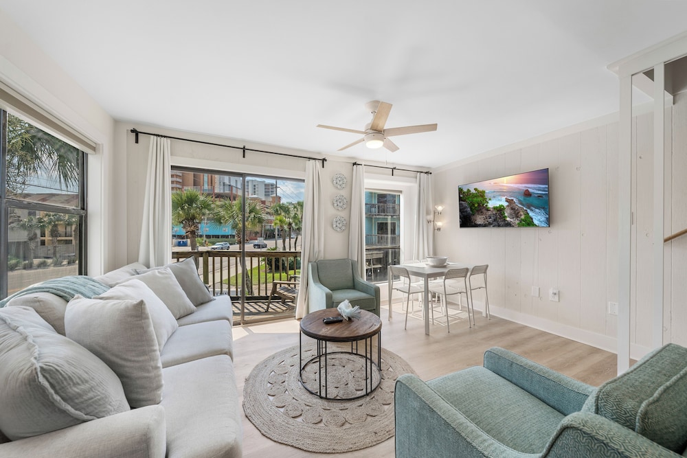 Family Condo, 2 Bedrooms, Balcony