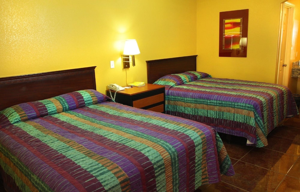 Standard Double Room, 2 Double Beds photo 1
