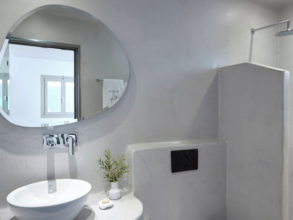 Suite, Hot Tub, Garden View (Elegant) - Photo 11