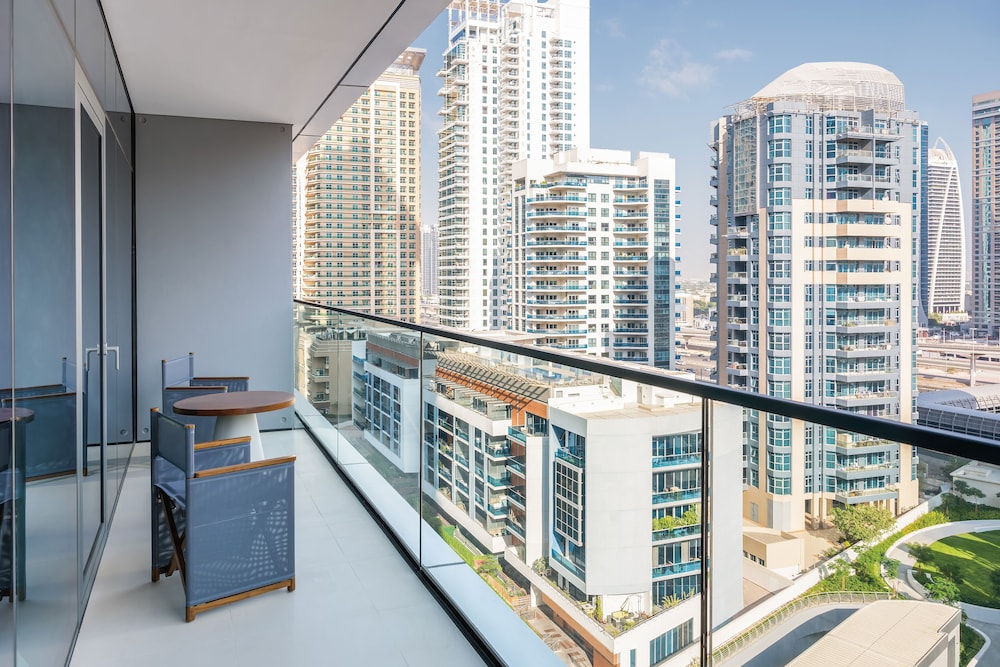Deluxe Suite, City View photo 3