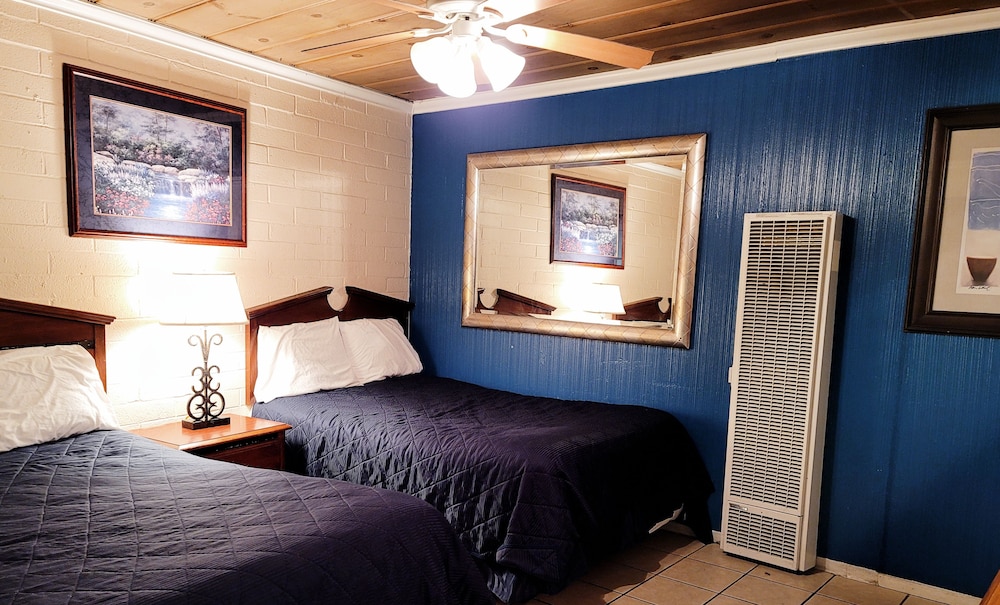 Classic Studio, 2 Double Beds, Kitchen, Garden Area photo 2