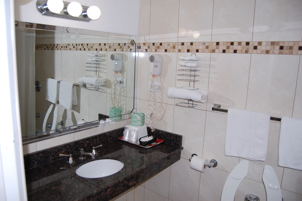 Family Double Room Single Use, 1 Double Bed, Non Smoking photo 3