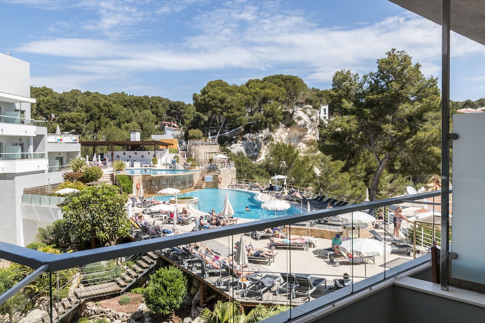 Premium Double Room, Balcony photo 2