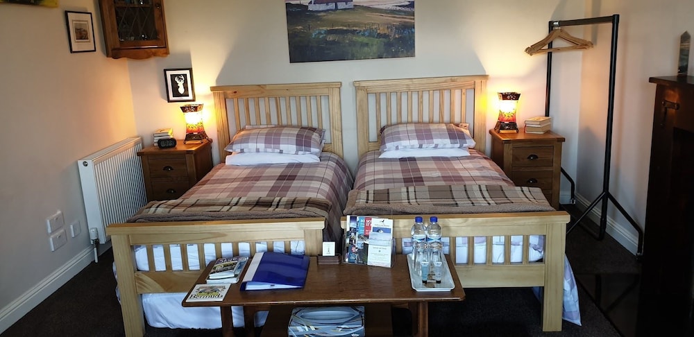 Standard Room, 2 Twin Beds, Sea View photo 1