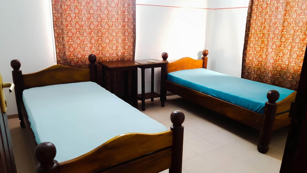 Basic Twin Room