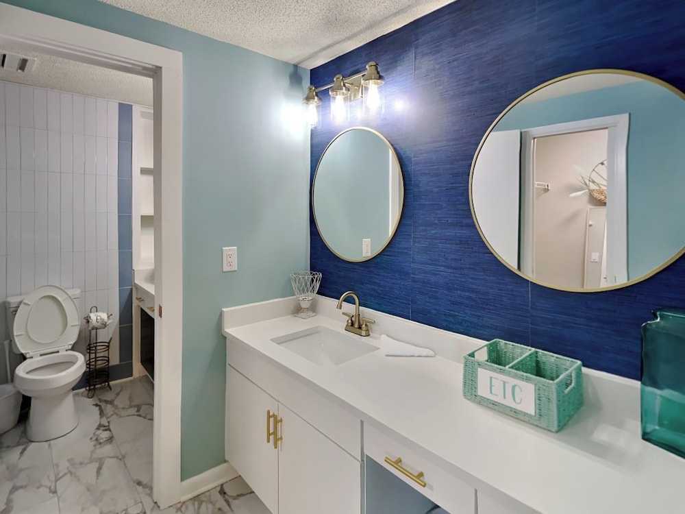 Condo, 2 Bedrooms, Balcony, Ocean View (#505 - No Pets) photo 3