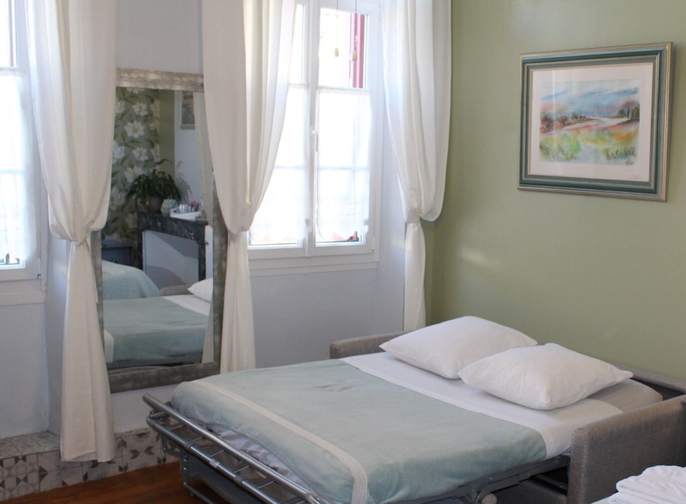 Family Suite, Private Bathroom (Chambre Magnolia) photo 2