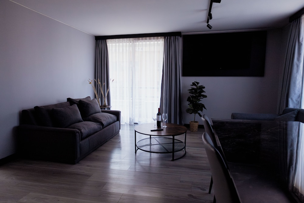 Exclusive Apartment photo 1