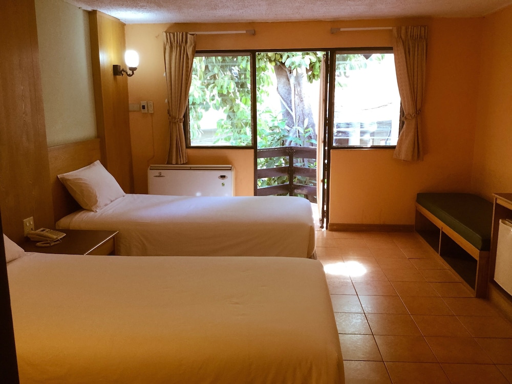 Deluxe Twin Room, Balcony photo 1