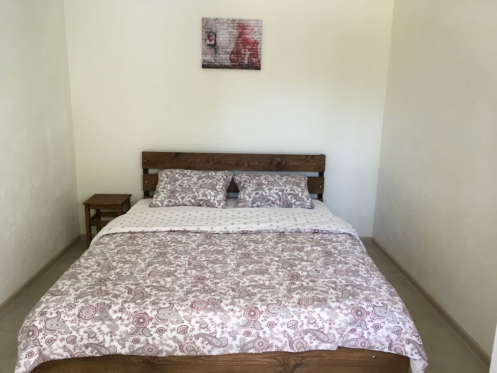 Economy Double Room photo 1