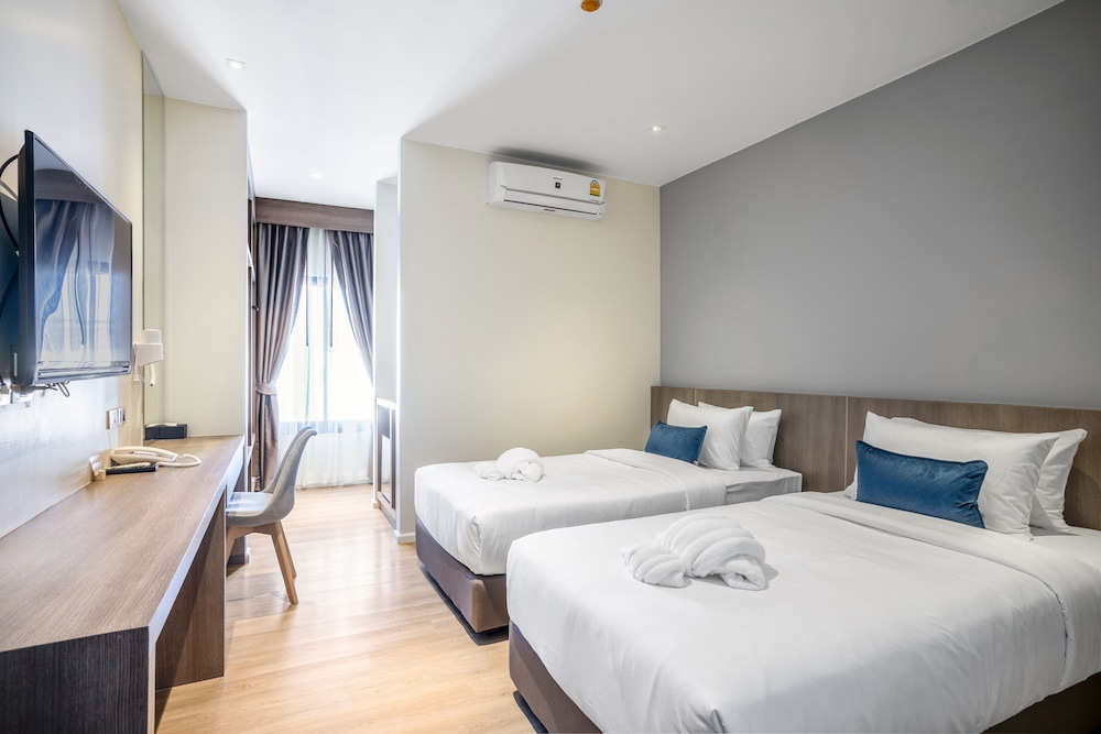 Standard Twin Room - Photo 1