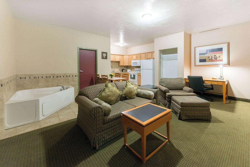 Days Inn by Wyndham Luray Shenandoah