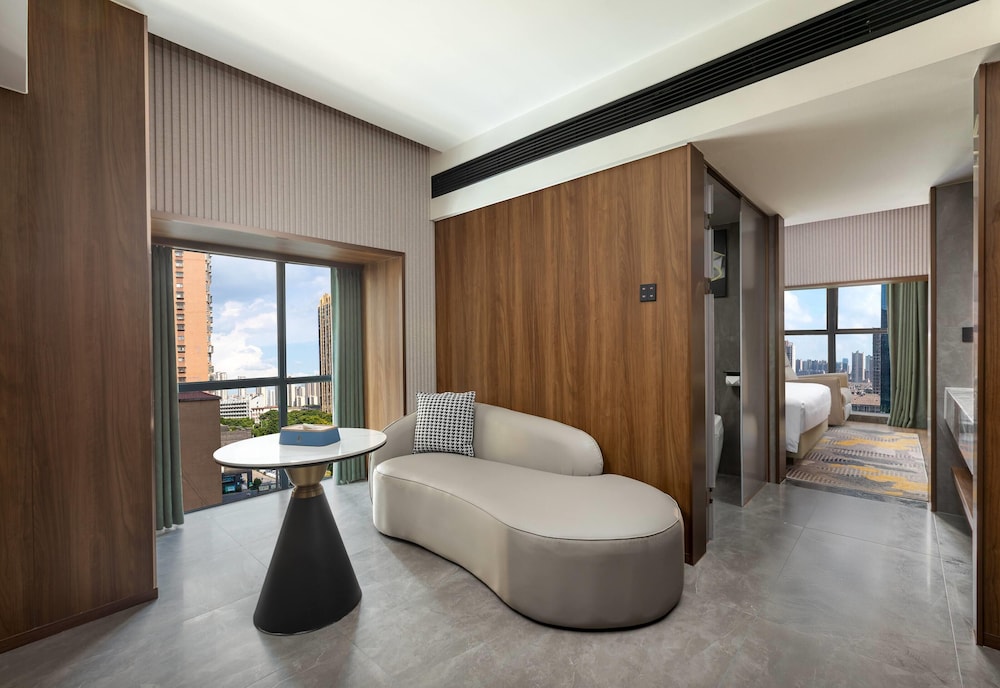 Executive Suite, 1 King Bed, Non Smoking