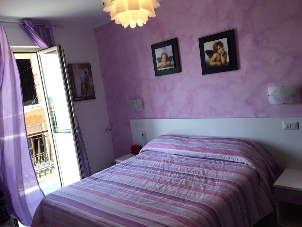 Double Room, Shared Bathroom photo 2