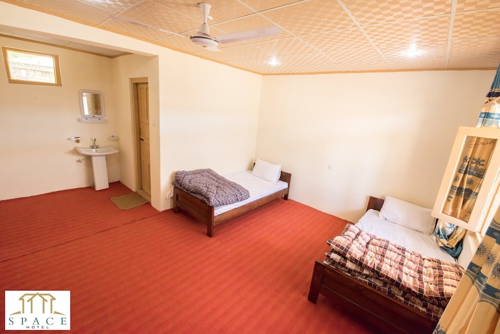 Standard Double Room - Photo 3