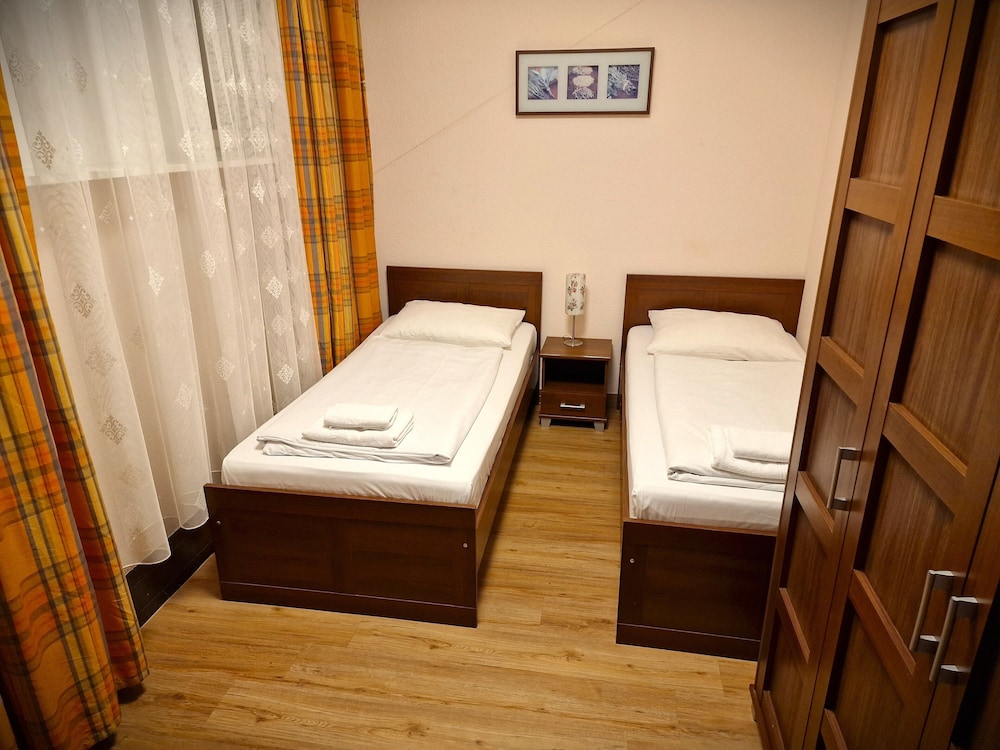 Economy Double or Twin Room photo 3