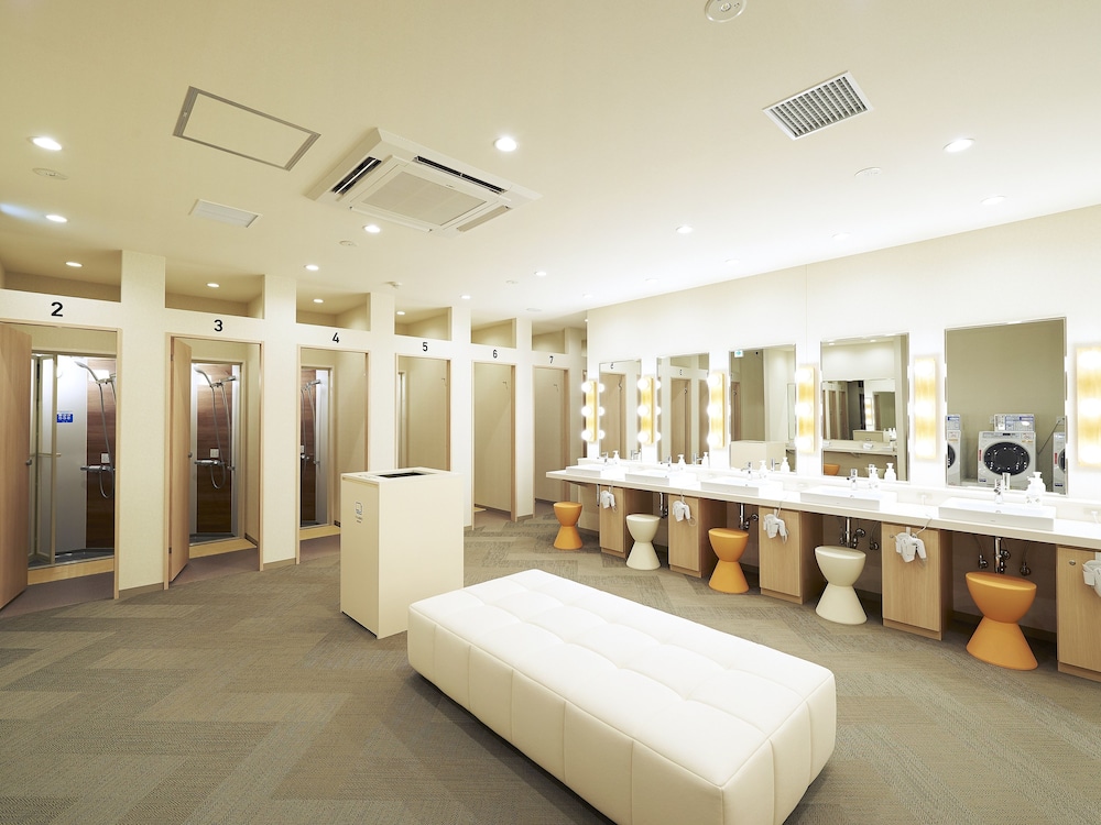 Private Hollywood Twin Room with Shared Bathroom photo 2