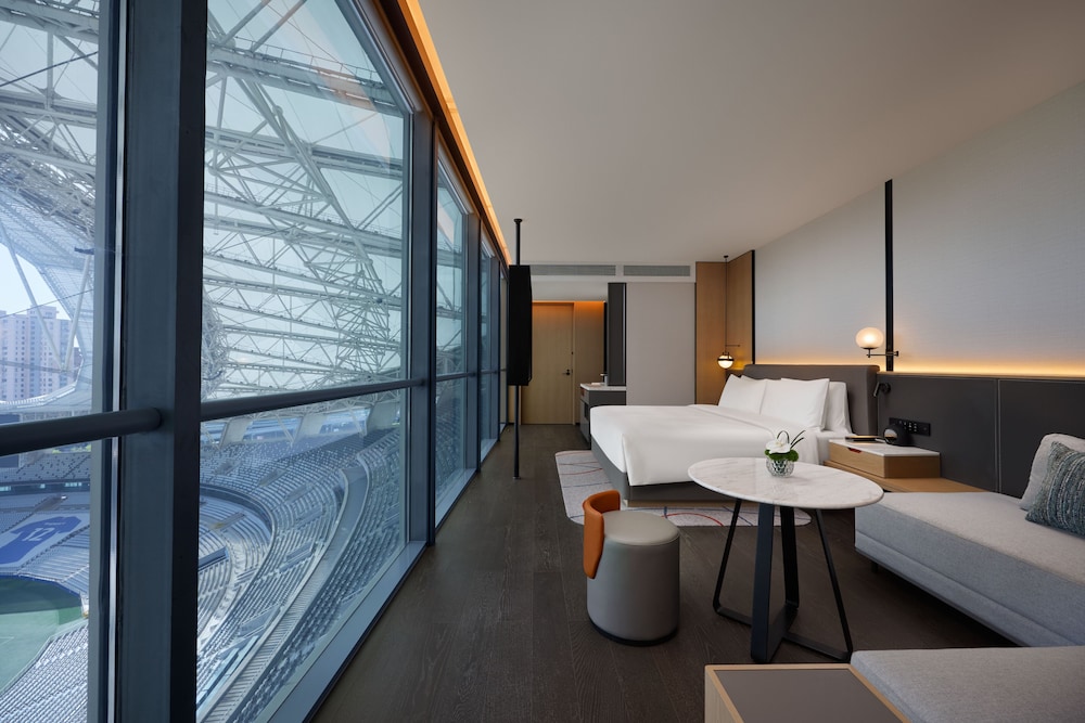 Executive Room (Skyline View)