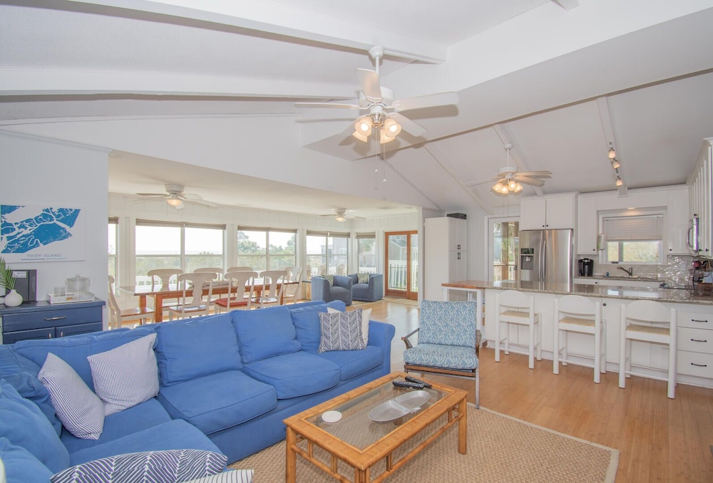 House, Multiple Beds, Balcony, Partial Ocean View (716 Swordfish) photo 1