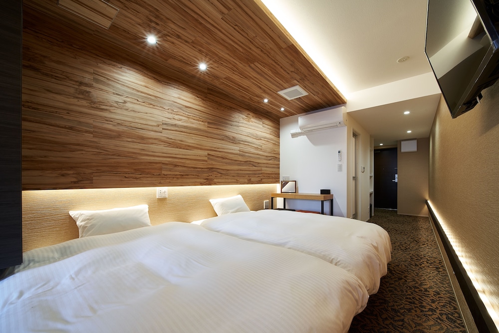 Superior Twin Room, Garden View photo 2