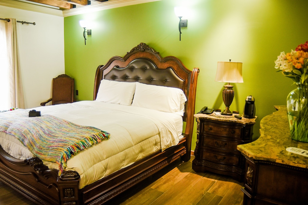 Deluxe Room, 1 King Bed