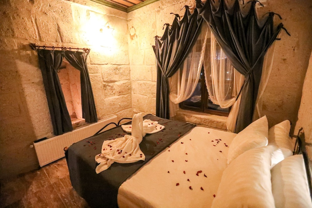 Efe Stone Room - Photo 6