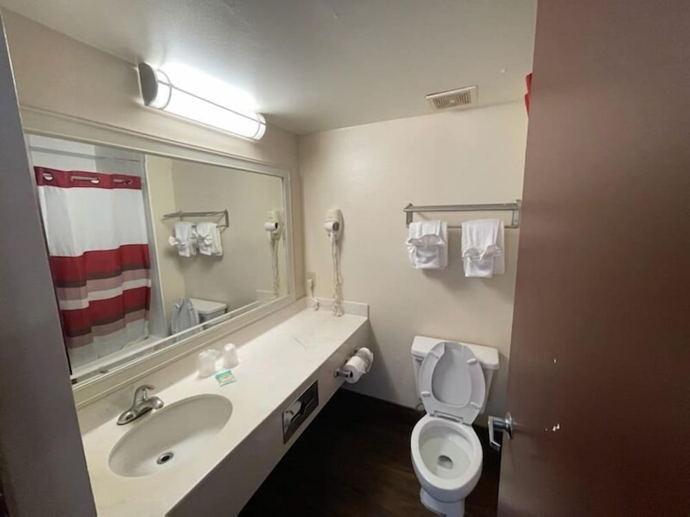 Superior Room, 1 King Bed, Balcony photo 3