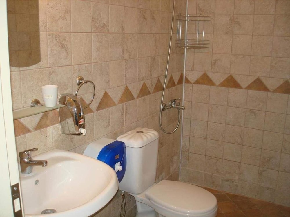 Standard Triple Room photo 2
